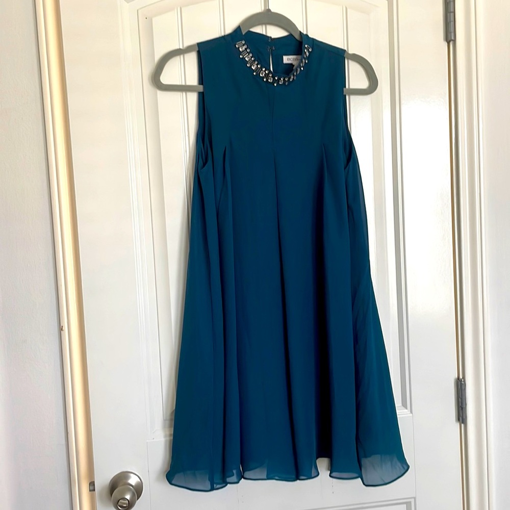 BCBGENERATION TEAL DRESS WITH RHINESTONE COLLAR SIZE SMALL